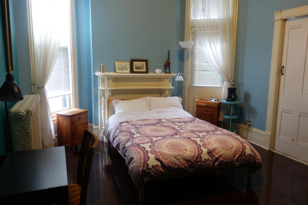 Spadina 11 Guesthouse Toronto Kültér fotó