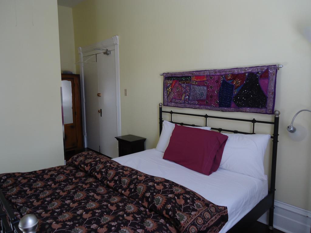 Spadina 11 Guesthouse Toronto Kültér fotó