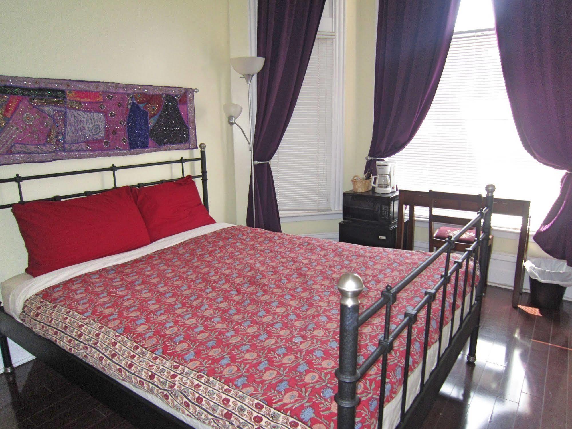 Spadina 11 Guesthouse Toronto Kültér fotó